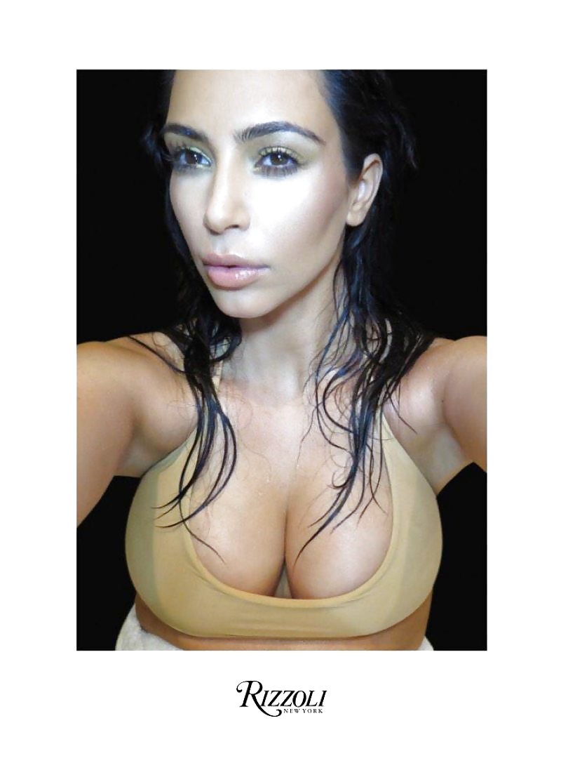 Kim Kardashian #30618904