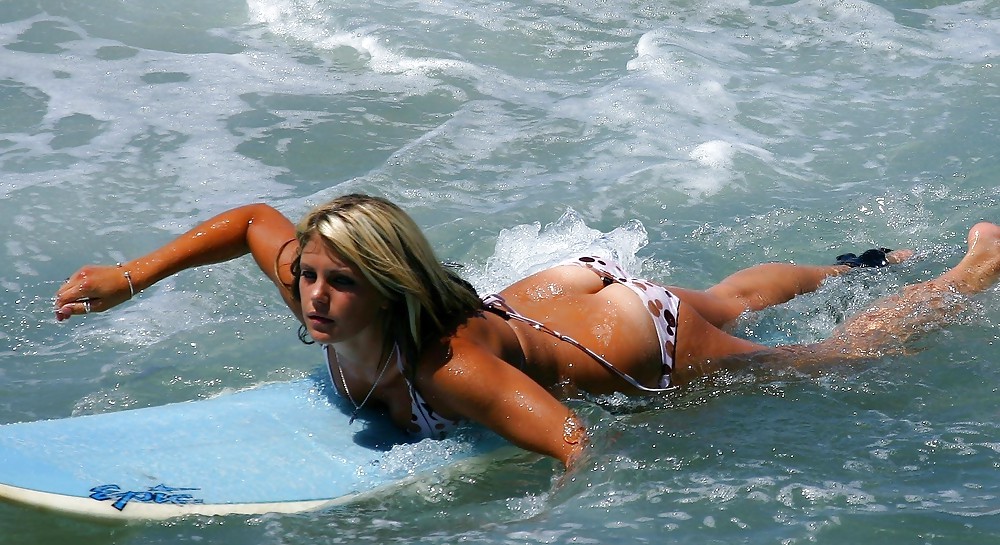 The power of waves. Bikini oops. #23886510