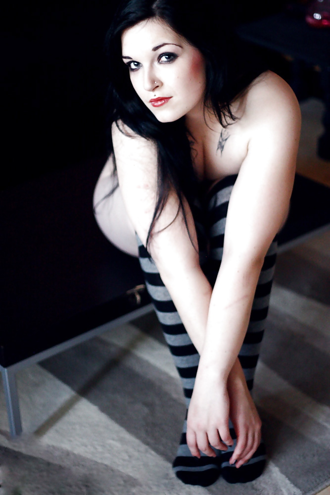 Ravishing gothic beauty with big pierced nipples #35263837