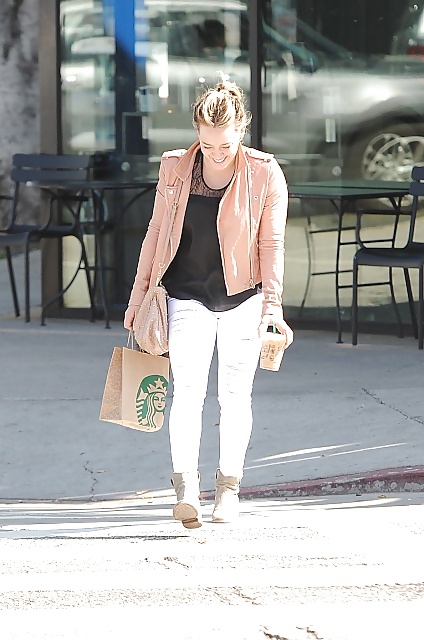 Hilary duff 8
 #28851743