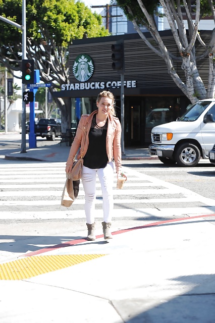 Hilary duff 8
 #28851747