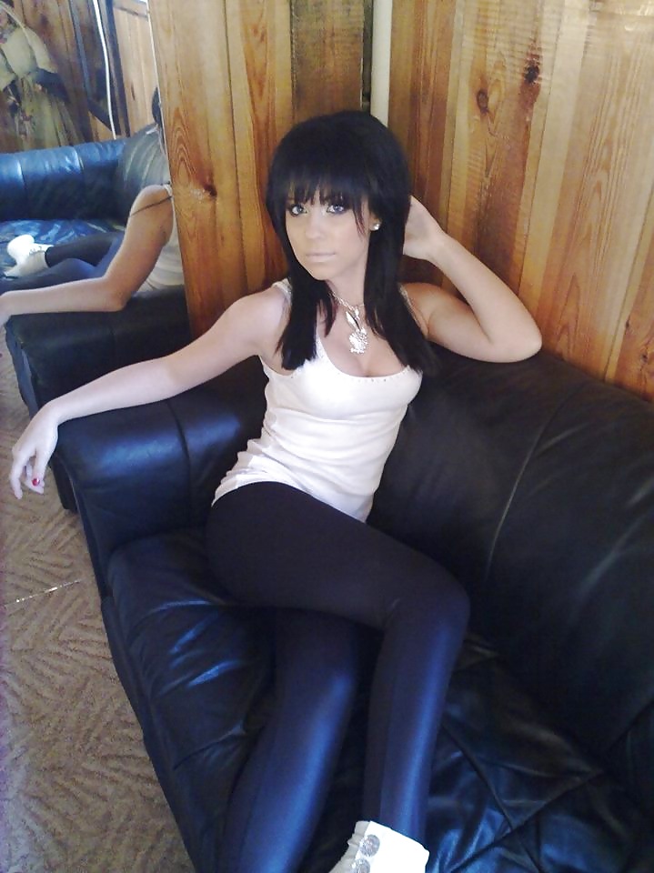 Sexy Mädchen In Heißen Leggins #36177334