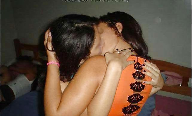 Anon Latin lesbian Couple #33804507