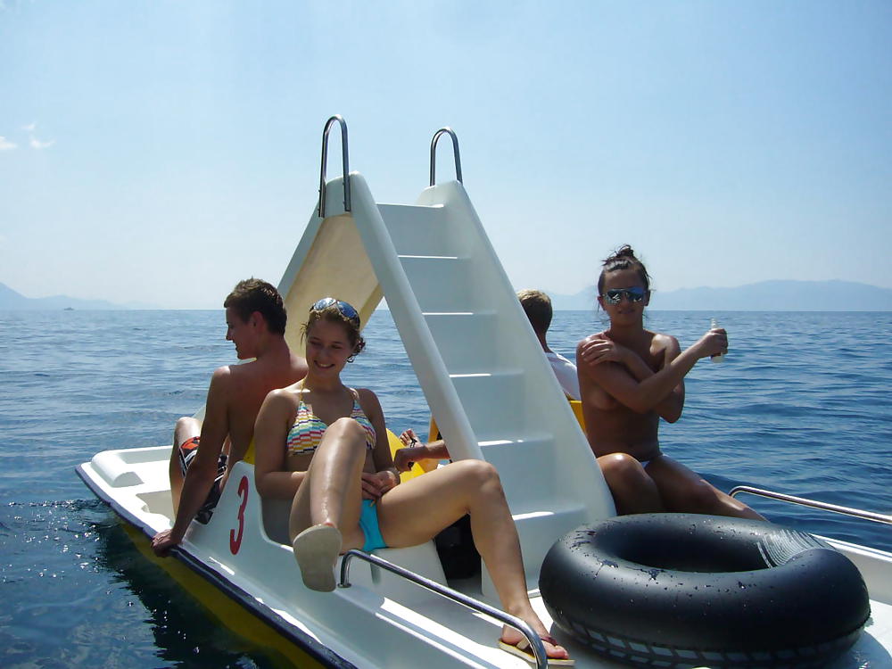 休日のティーンエイジャー
 #37513523