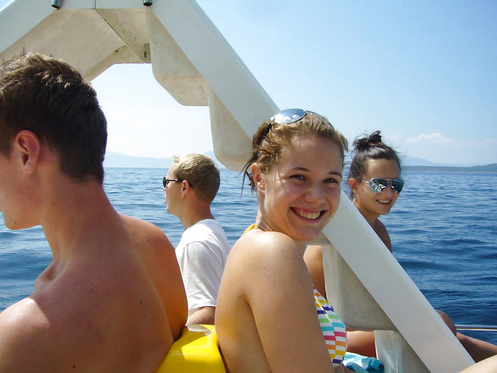 休日のティーンエイジャー
 #37513527