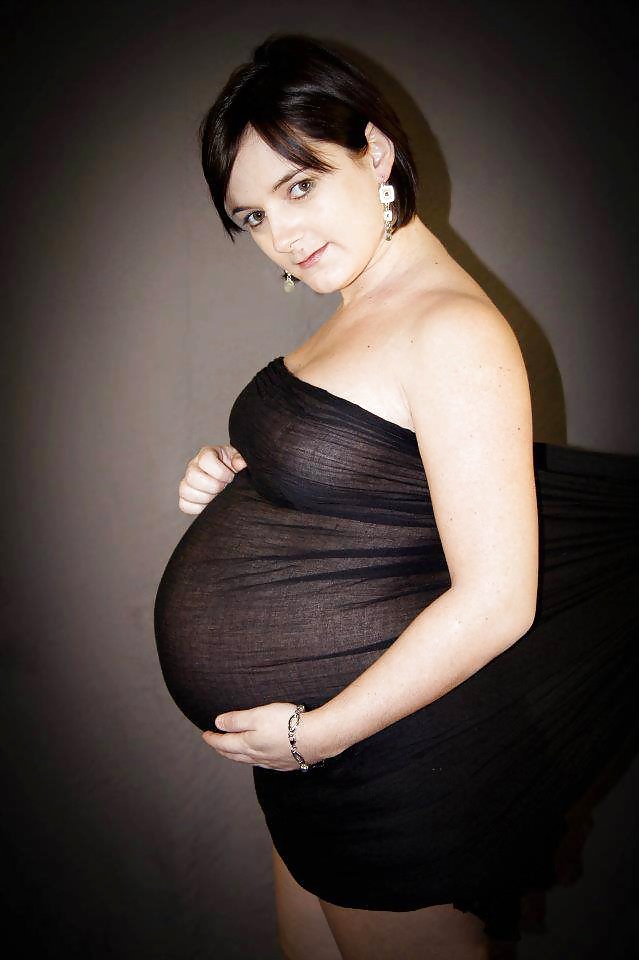 Emilie D enceinte - pregnant #28569271