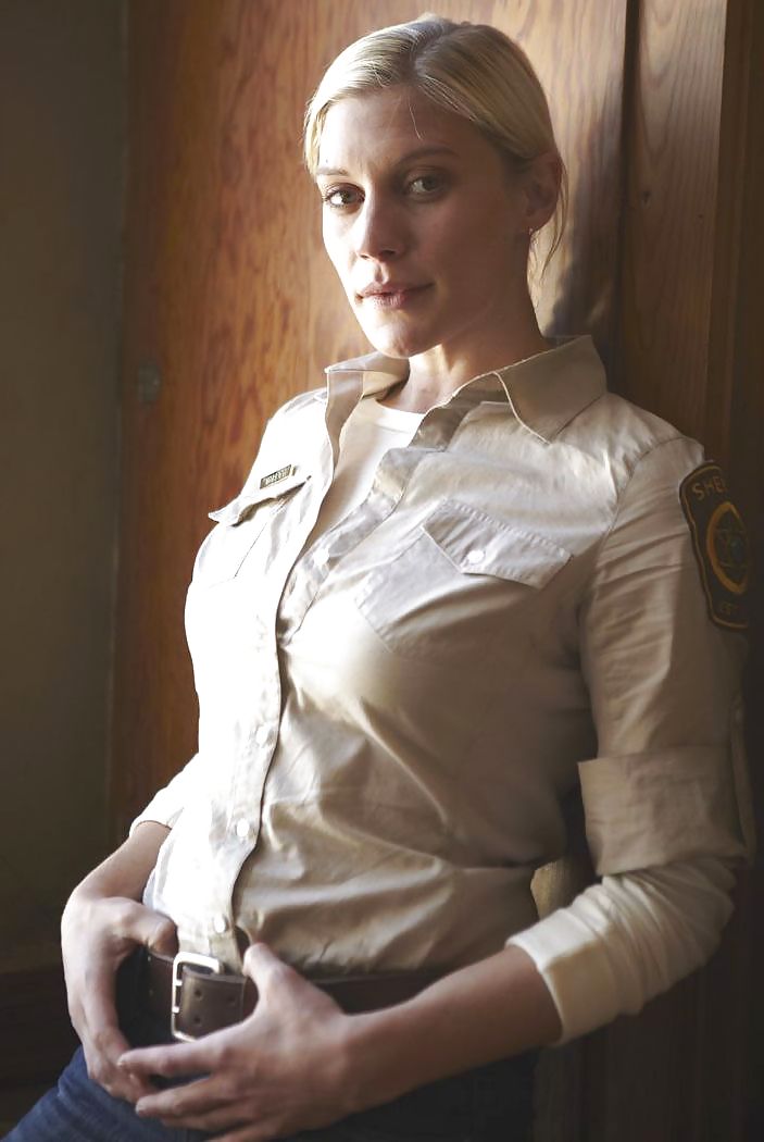 Vamos a masturbarnos sobre ... katee sackhoff
 #26263935