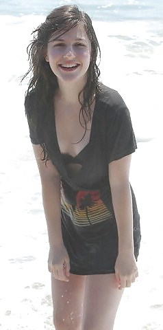 Erin sanders
 #37459774