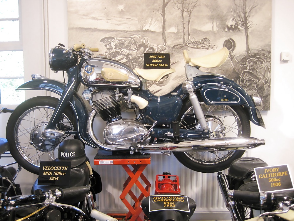 トーンアップ・ワールド
 #34563283