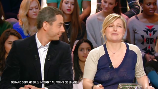 Anne elisabeth lemoine( canal +)
 #23630523