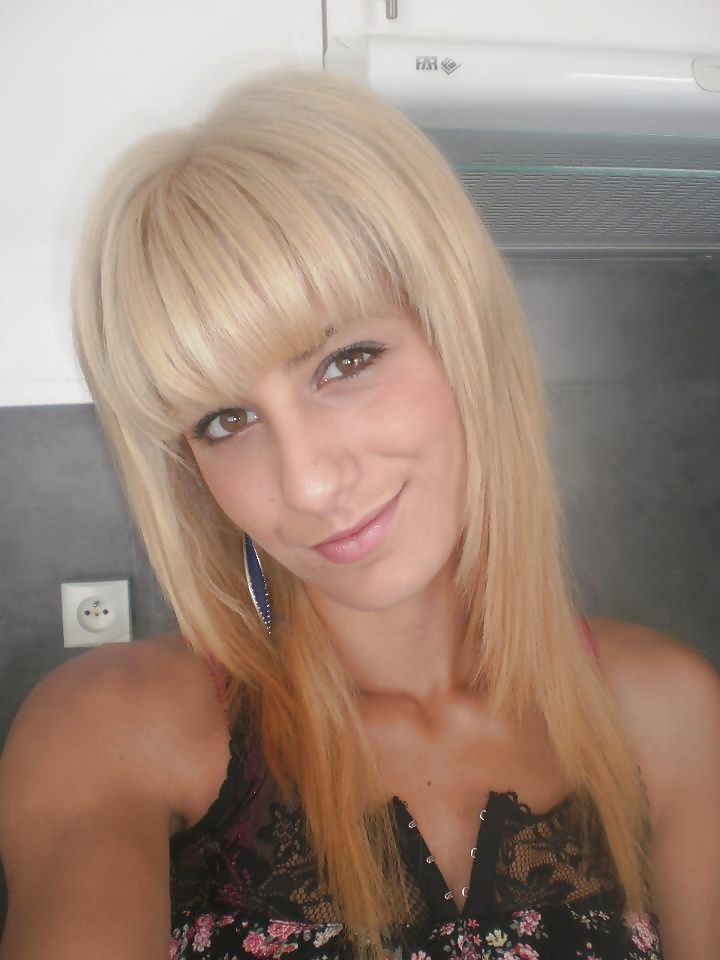 Blondinette
 #38808268