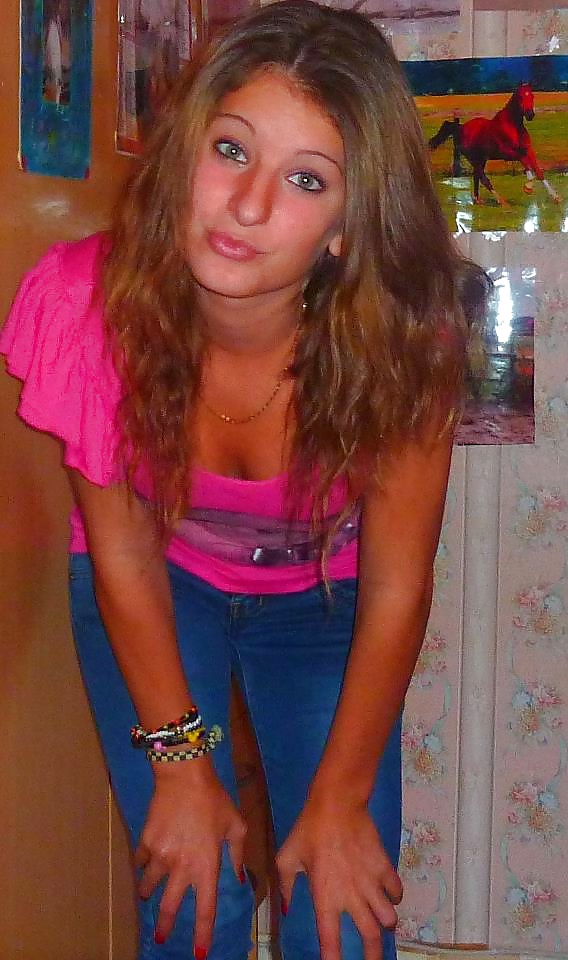 Blondinette
 #38808285