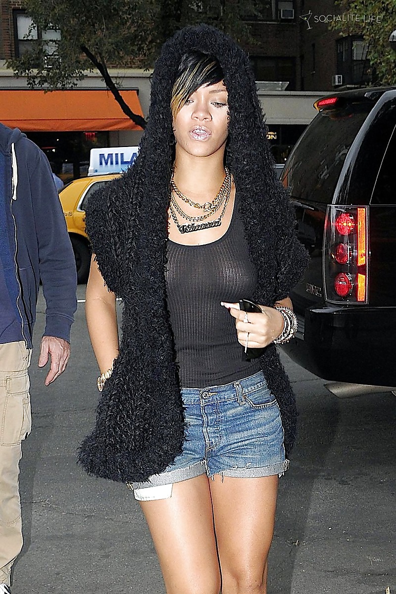 Rihanna - Hot Black Celebrity Bitch to Fuck #34045290