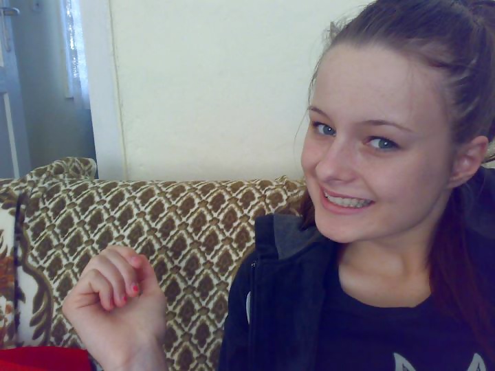 Hermosa joven cumwhore
 #34700081