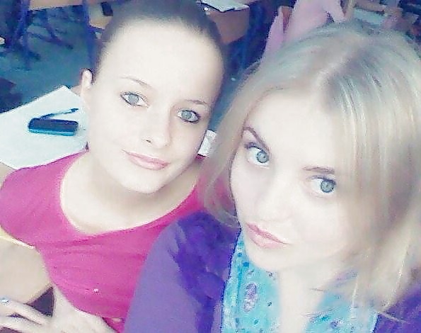 Hermosa joven cumwhore
 #34700150