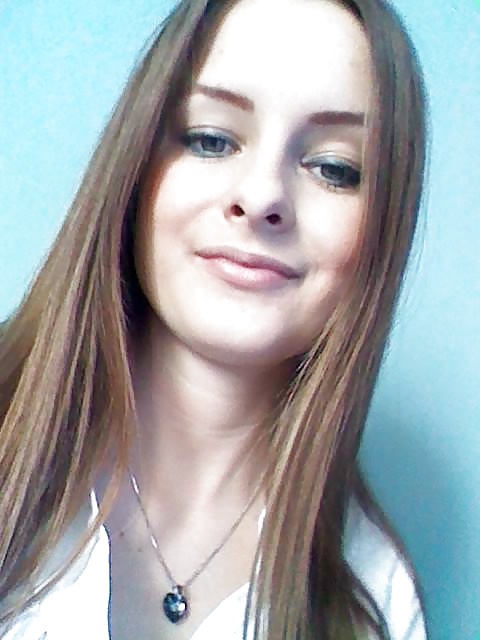 Hermosa joven cumwhore
 #34700168