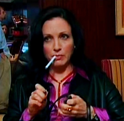 ホットな喫煙者の有名人の女性
 #34733974