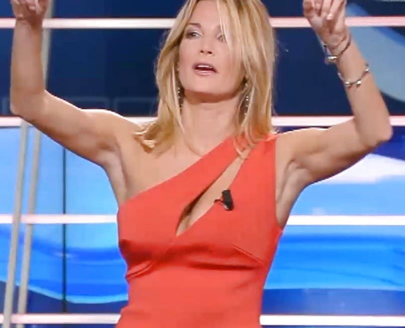 Miki la milfona
 #31171174