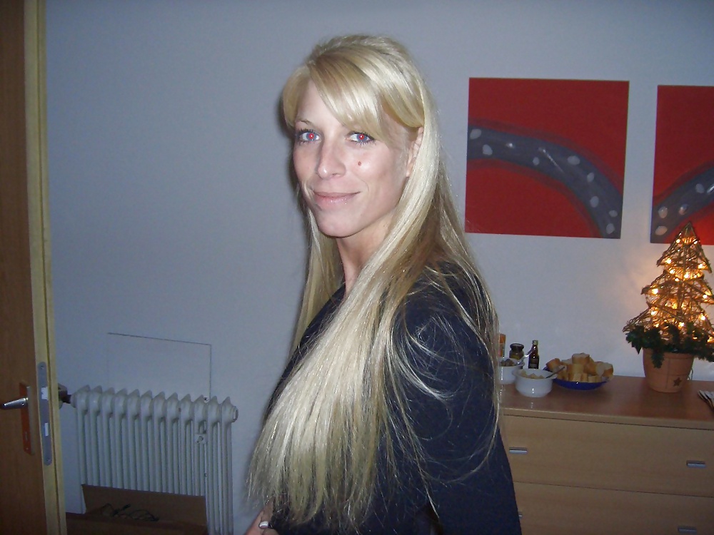 Teen Blonde Mignonne Exposée Et Plus #26329834