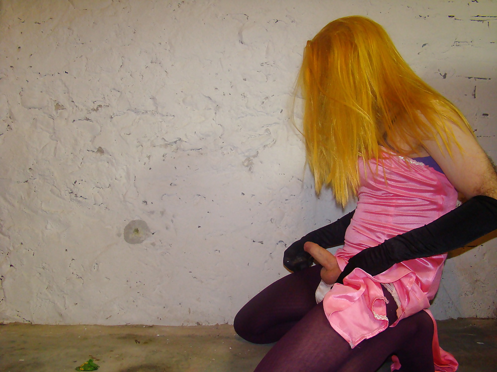 Mich In Meinem Rosa Kleid #23927594