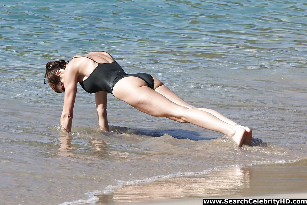 Stephanie Seymour - swimwear nip-slip candids in St. Barts #35837138