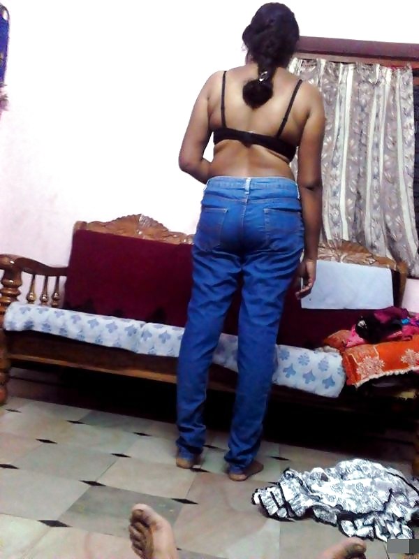 Mallu Lehrer Posiert Nackt Verbreitung Schamlippen #23629038