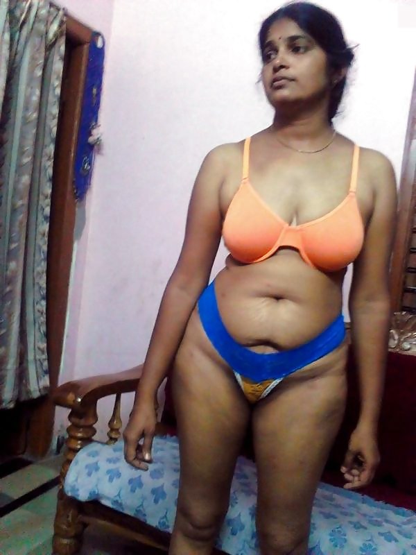 Mallu Lehrer Posiert Nackt Verbreitung Schamlippen #23629048