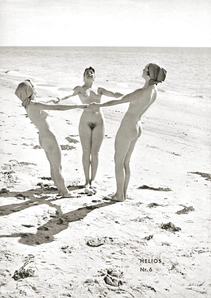 Unas cuantas chicas naturistas vintage que realmente me excitan (7)
 #24087962