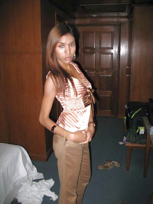 Órgano rubio ladyboy de bangkok
 #33880533