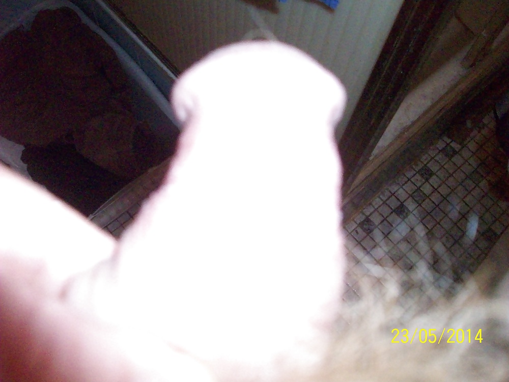 Da ist er noch in kleinem zustand.
 #34204069