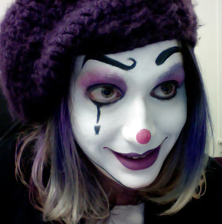 Juste Faire Le Clown: P #28855761