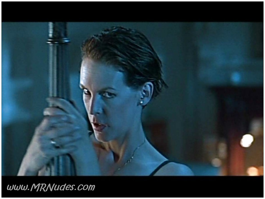 Jamie Lee Curtis In BH Und String #23161178
