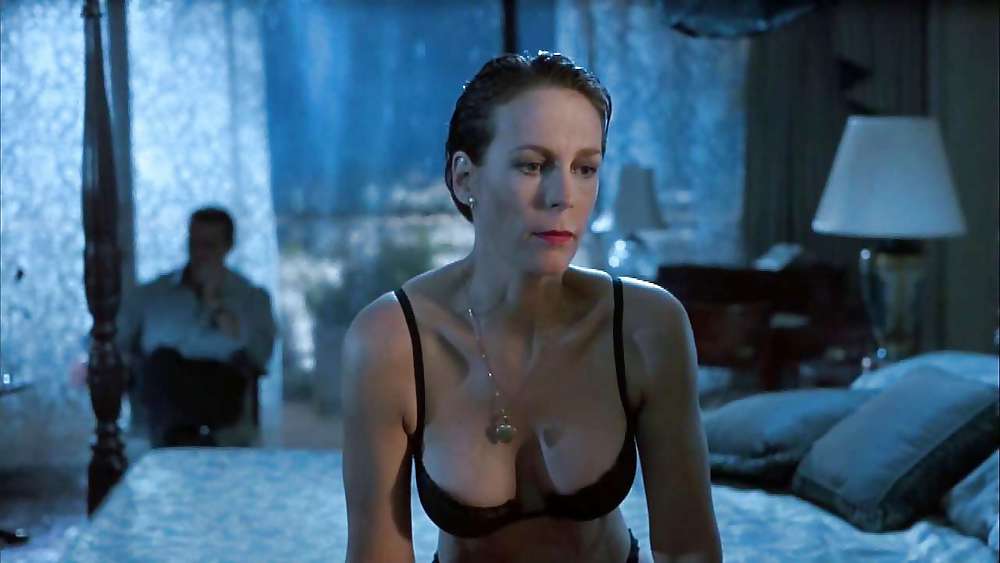 Jamie Lee Curtis in Bra and Thong  #23161508