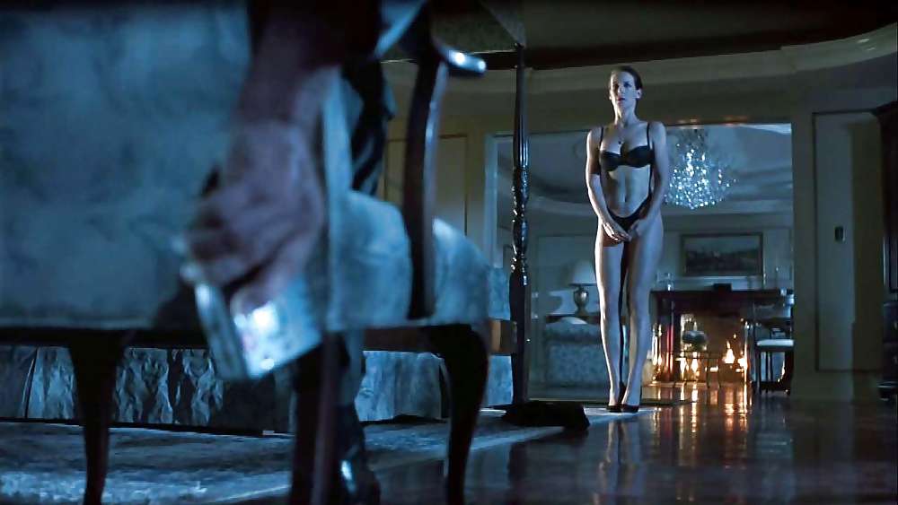 Jamie Lee Curtis In BH Und String #23161547