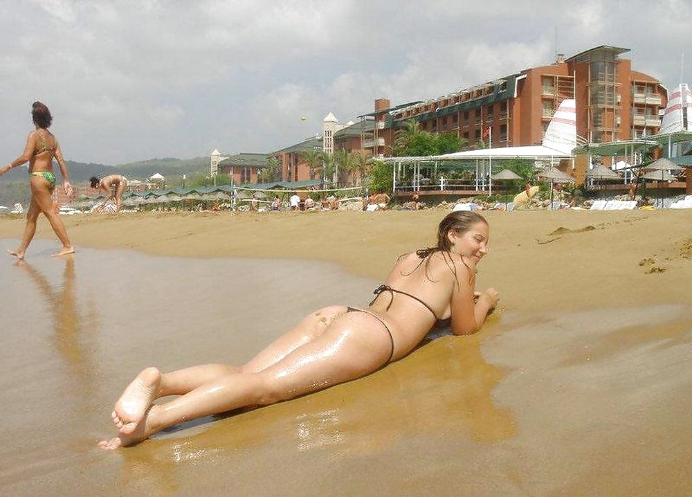 Public Amateur Thong Bikini ass and Tits on beach and pool #23373531