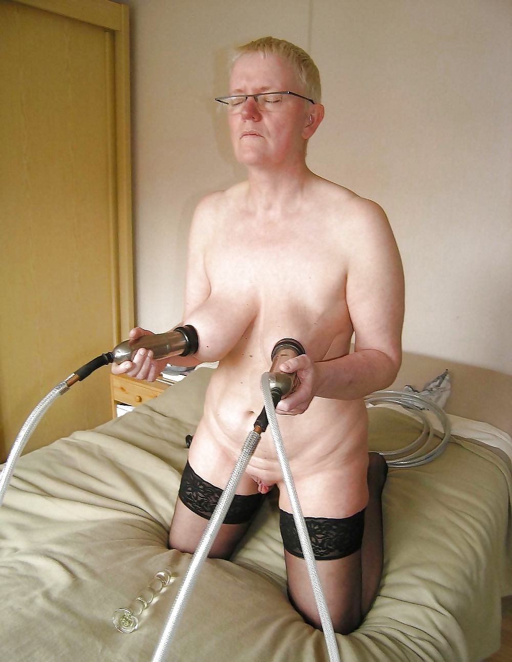 Lo speciale reggiseno
 #34126234