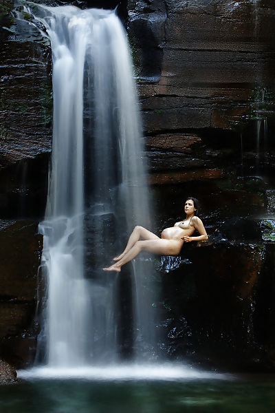 It's impossible to imagine ... only to see.. (NM) #33832716