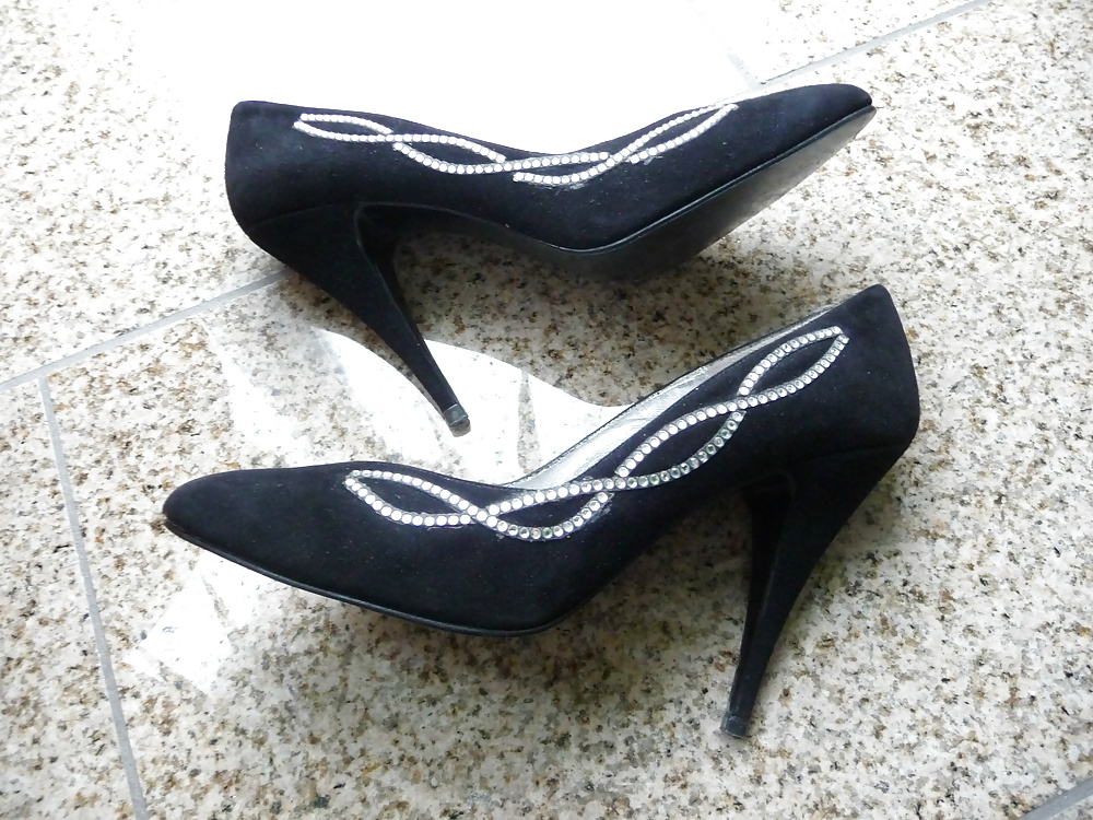 Pumps meiner geilen Nachbarin #40009029