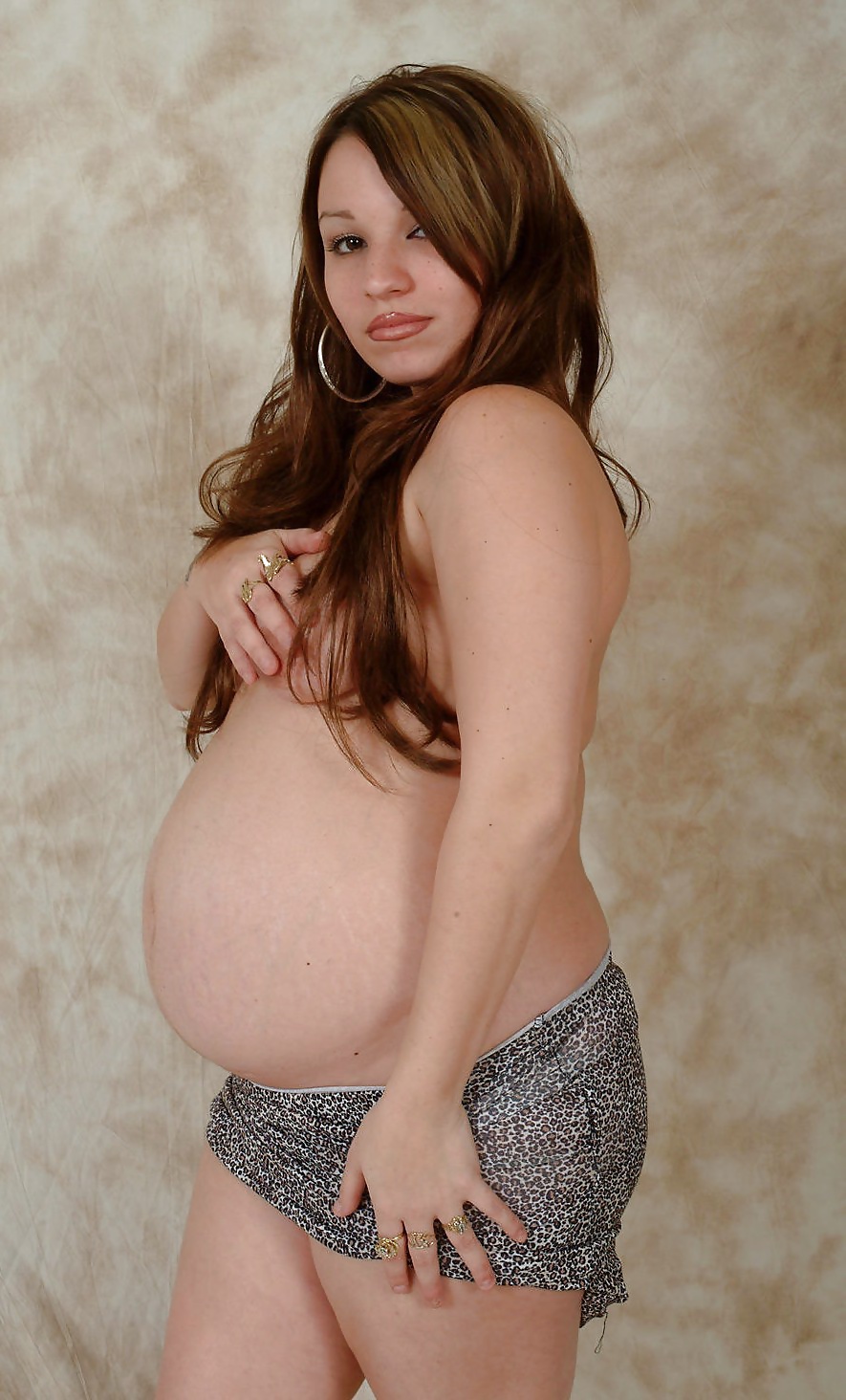 Raccolta amatoriale incinta solo
 #26347468