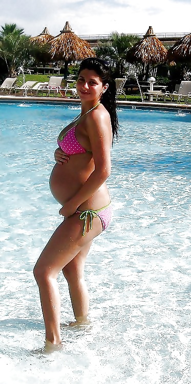 Enceinte maillot-Pregnant bikini 8 #29519550