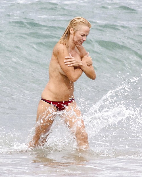 Pamela Anderson Goes Topless on a Beach in France #24257941