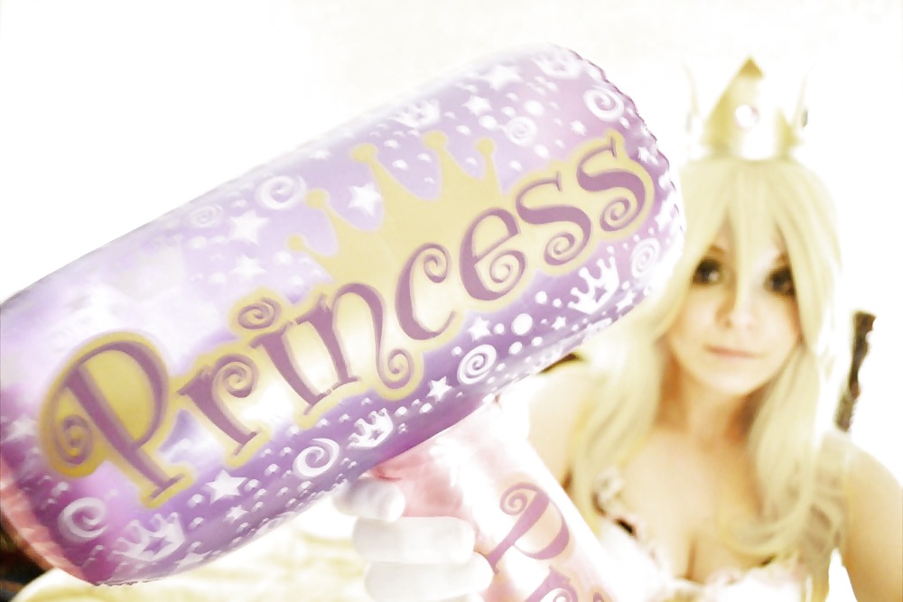 Prinzessin Peach - Cosplay #35527472