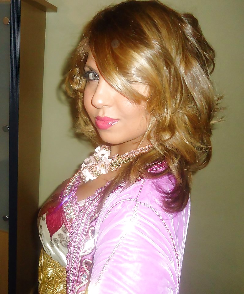 Dina Lyon Algerischen #33409958