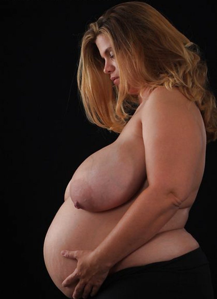 Pregnant Woman With Huge Boobs #35870107