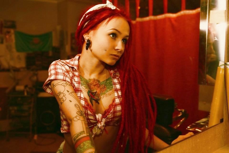 Putillas tatuadas
 #27257447