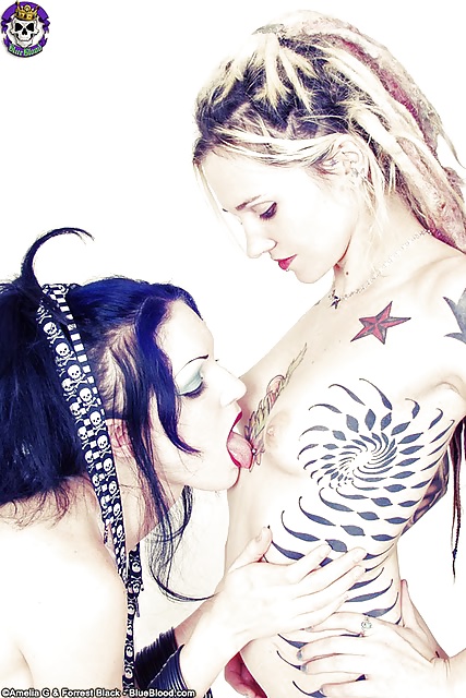 Putillas tatuadas
 #27257499