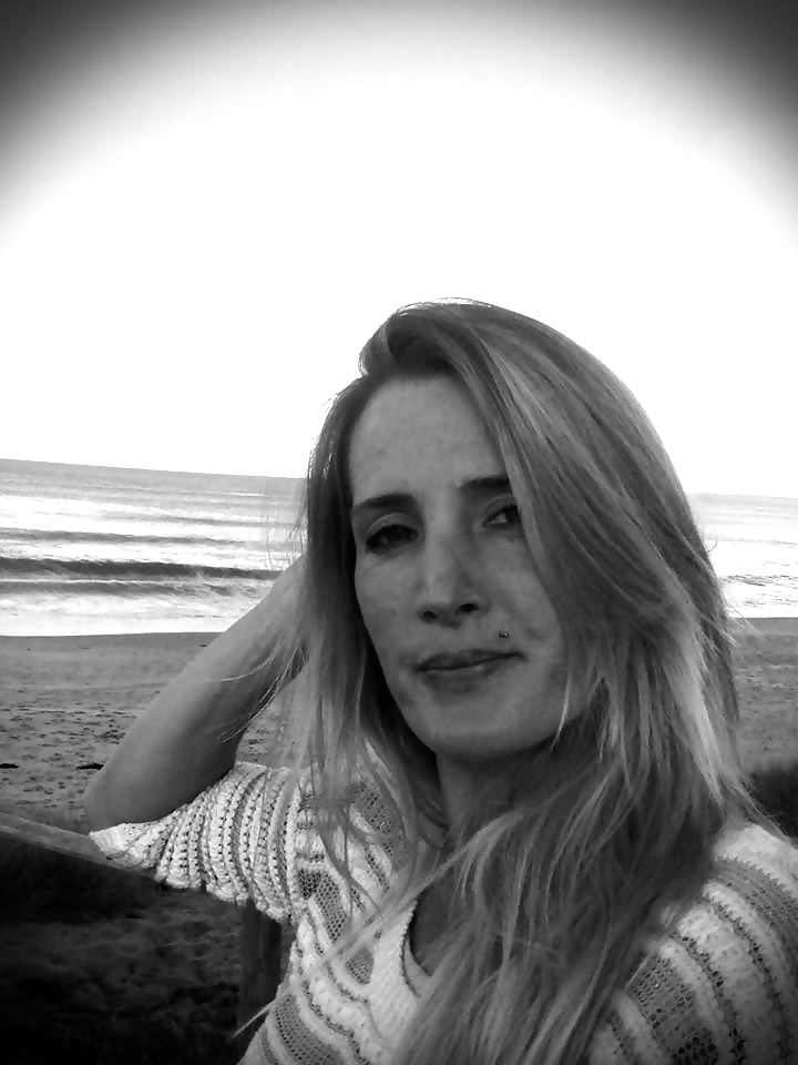 Chicas que me gustaron (tocando mis brazos y gustando mi trasero)
 #29345464