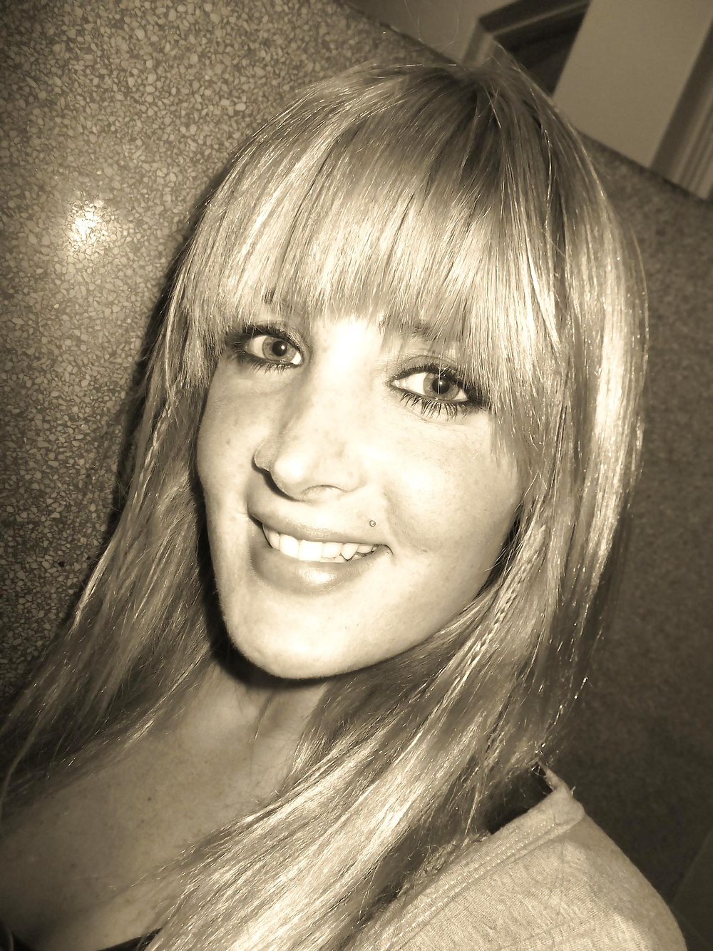 Chicas que me gustaron (tocando mis brazos y gustando mi trasero)
 #29345563