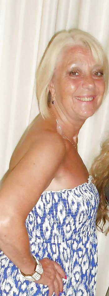 Chicas que me gustaron (tocando mis brazos y gustando mi trasero)
 #29345636