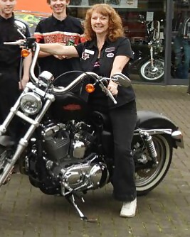 Chicas que me gustaron (tocando mis brazos y gustando mi trasero)
 #29345704